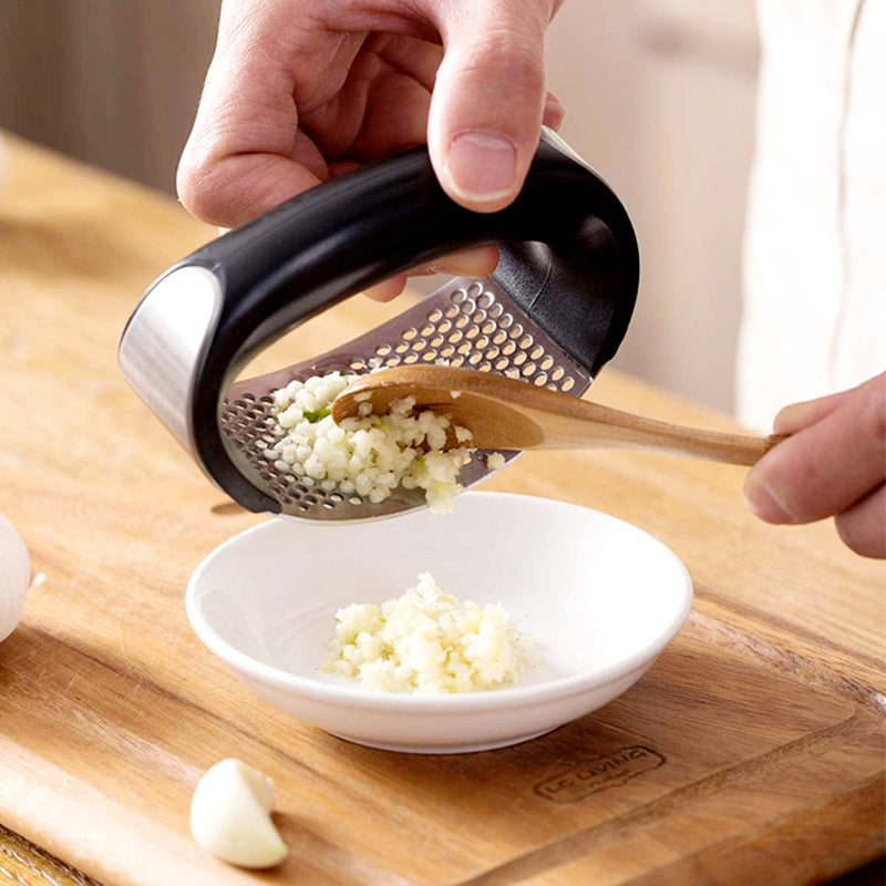Effortless Stainless Steel Garlic Press Rocker – Ergonomic Garlic Crusher and Mincer