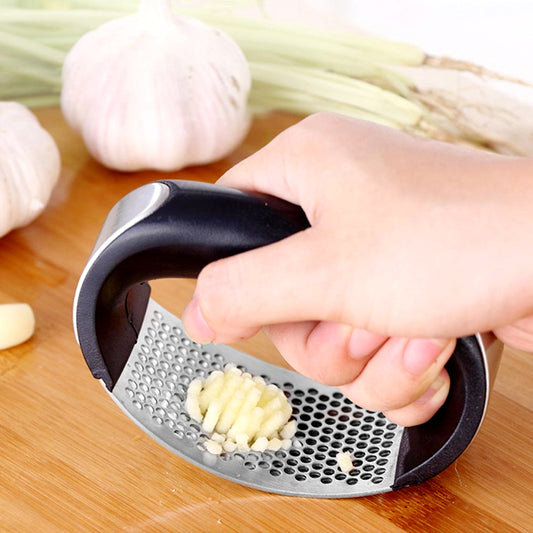 Effortless Stainless Steel Garlic Press Rocker – Ergonomic Garlic Crusher and Mincer