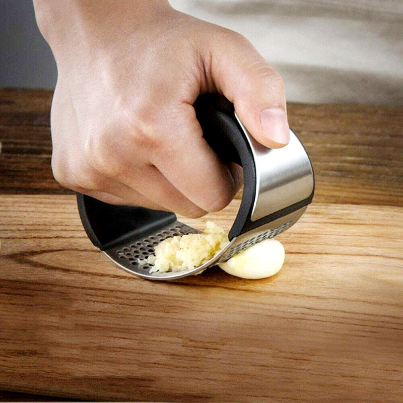 Effortless Stainless Steel Garlic Press Rocker – Ergonomic Garlic Crusher and Mincer